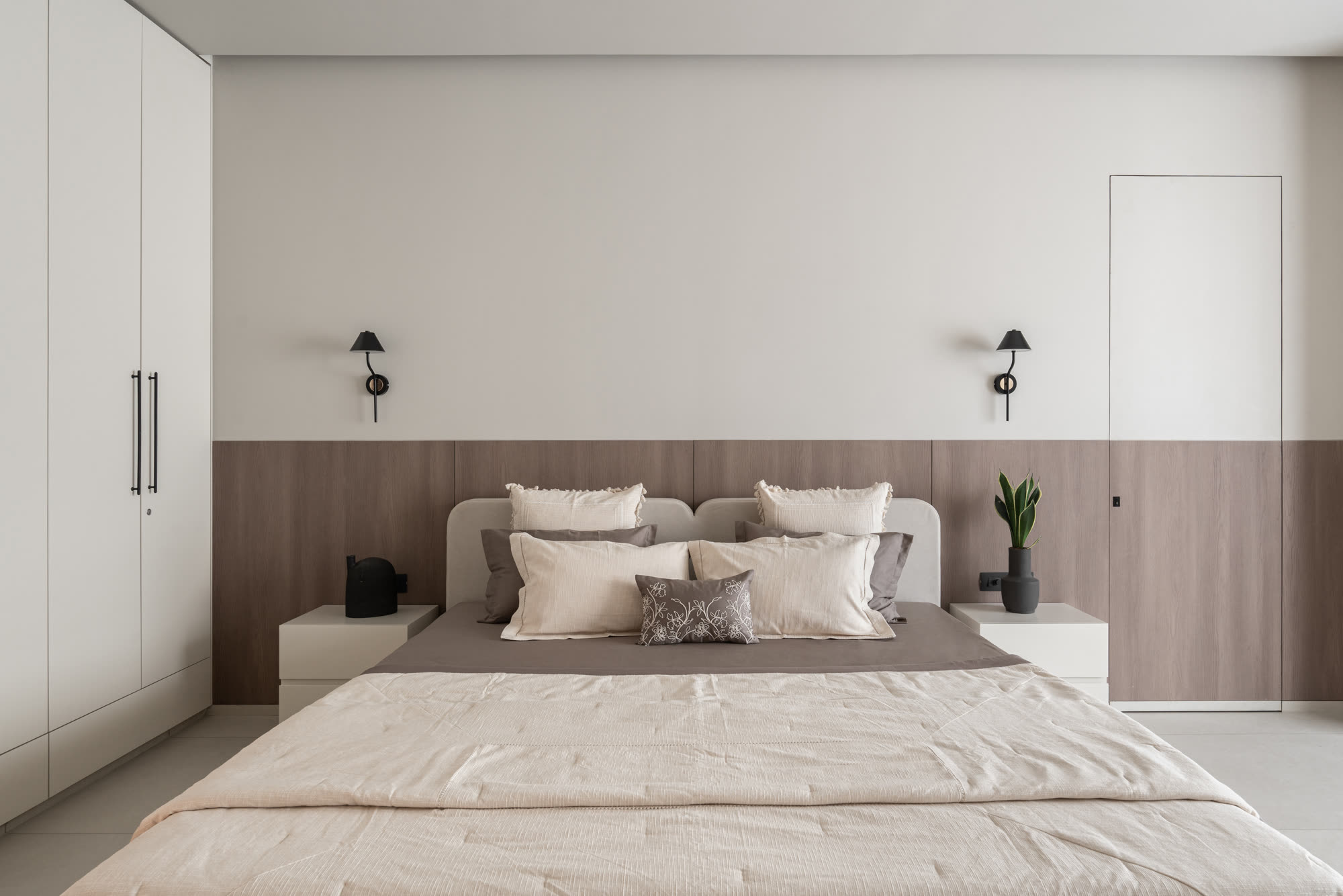 Apartment C-1202 — frame 3