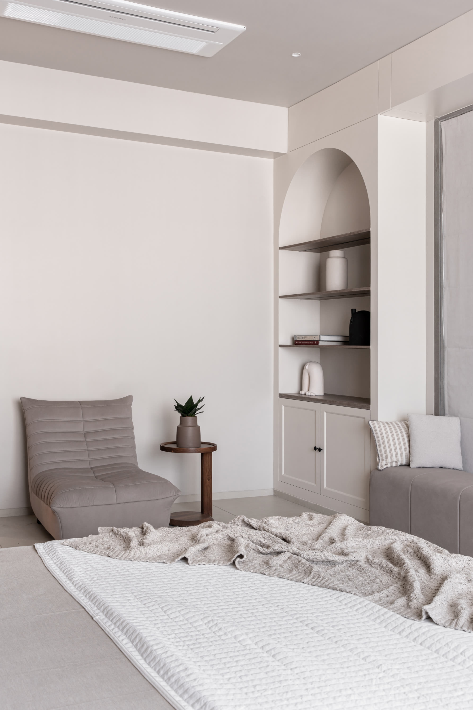 Apartment C-1202 — frame 8