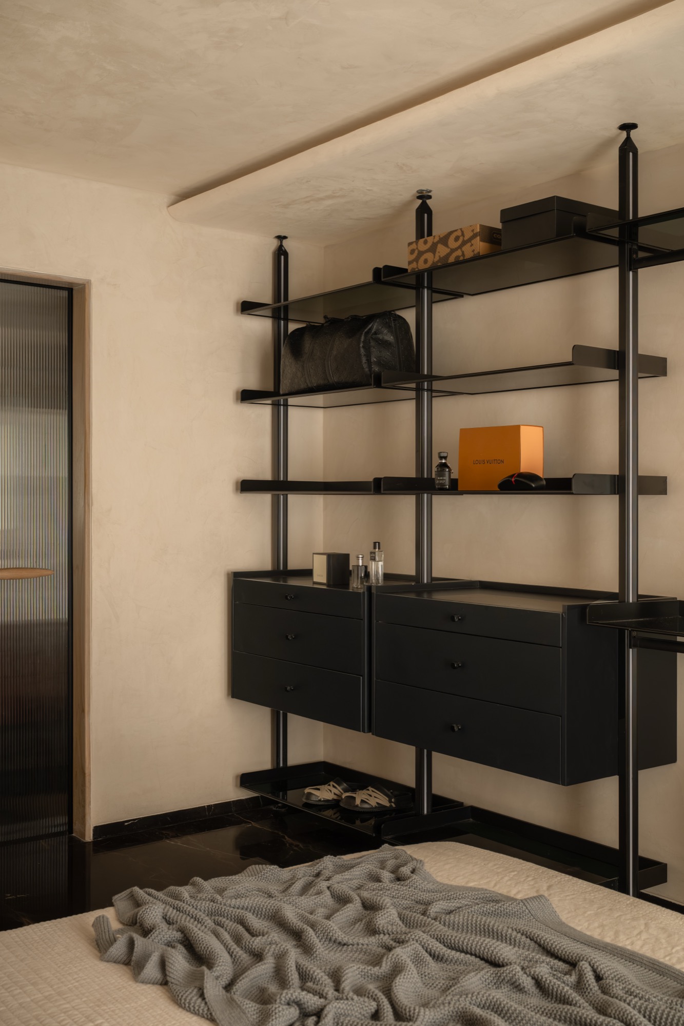 Designer's Den — frame 4