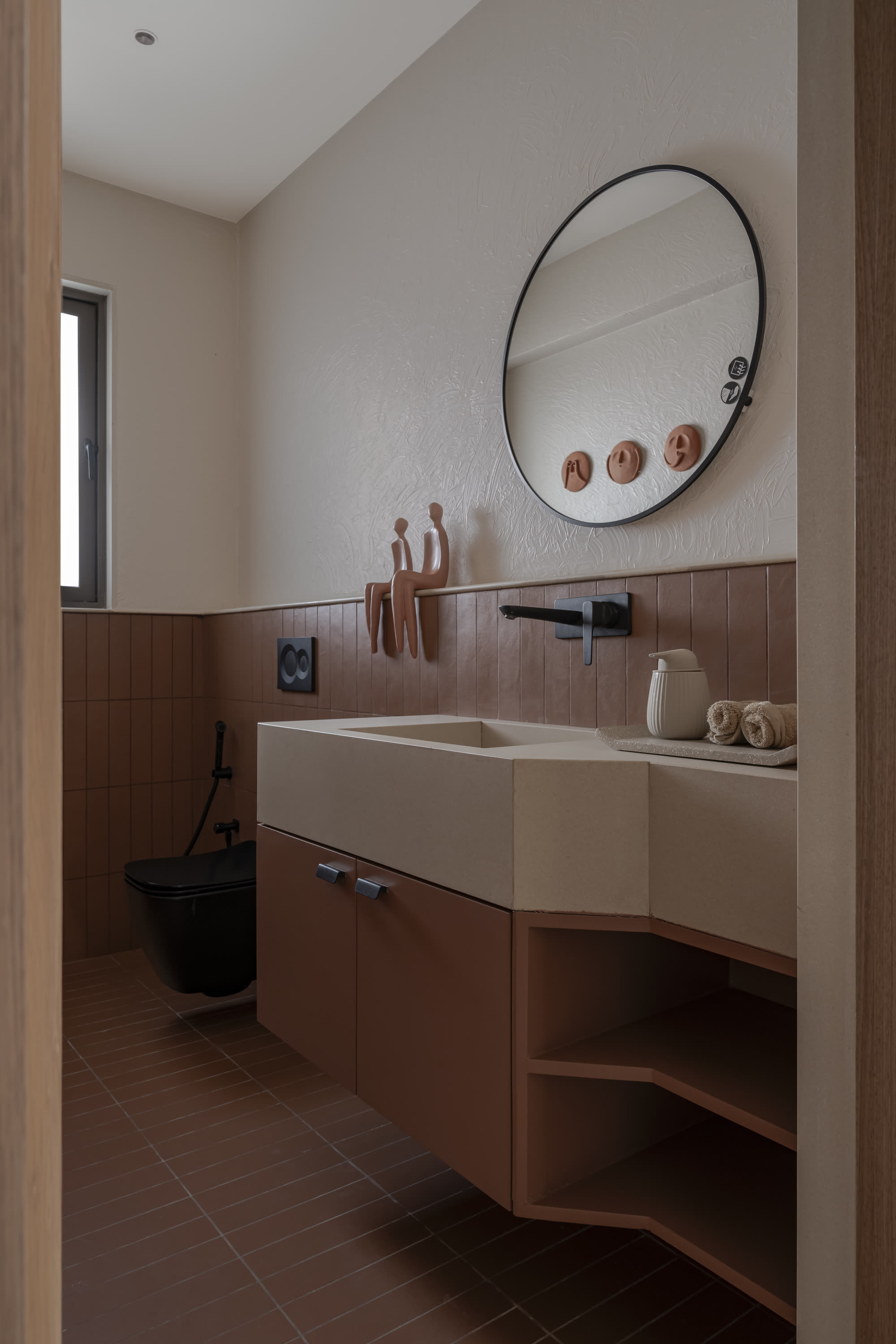 Uketamo Residence — frame 8