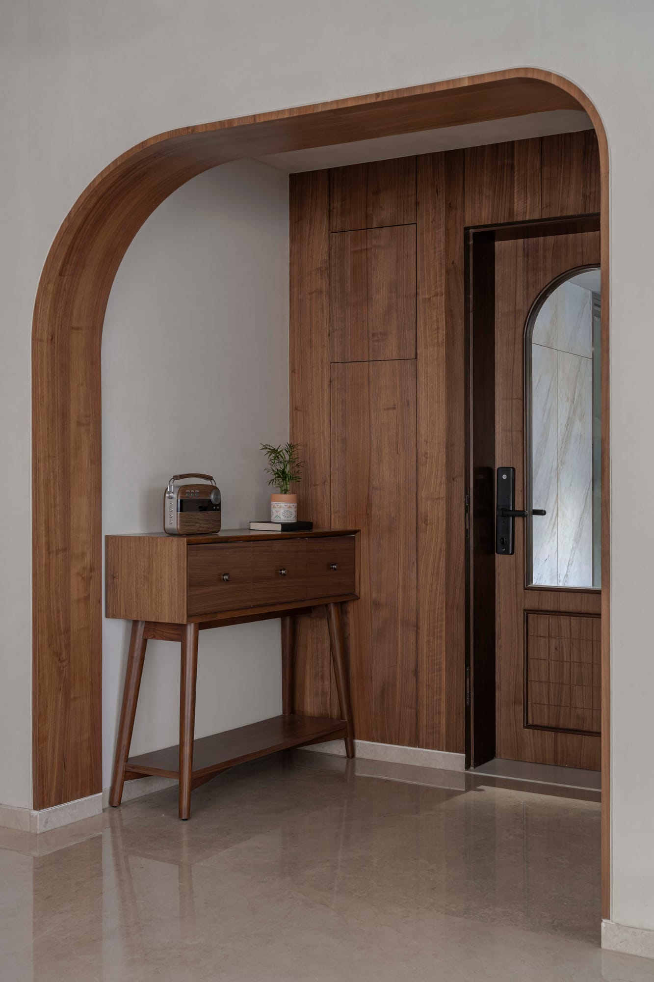 Arc House — frame 3