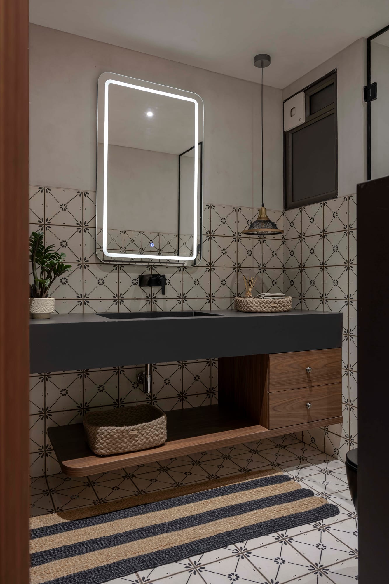 Arc House — frame 4