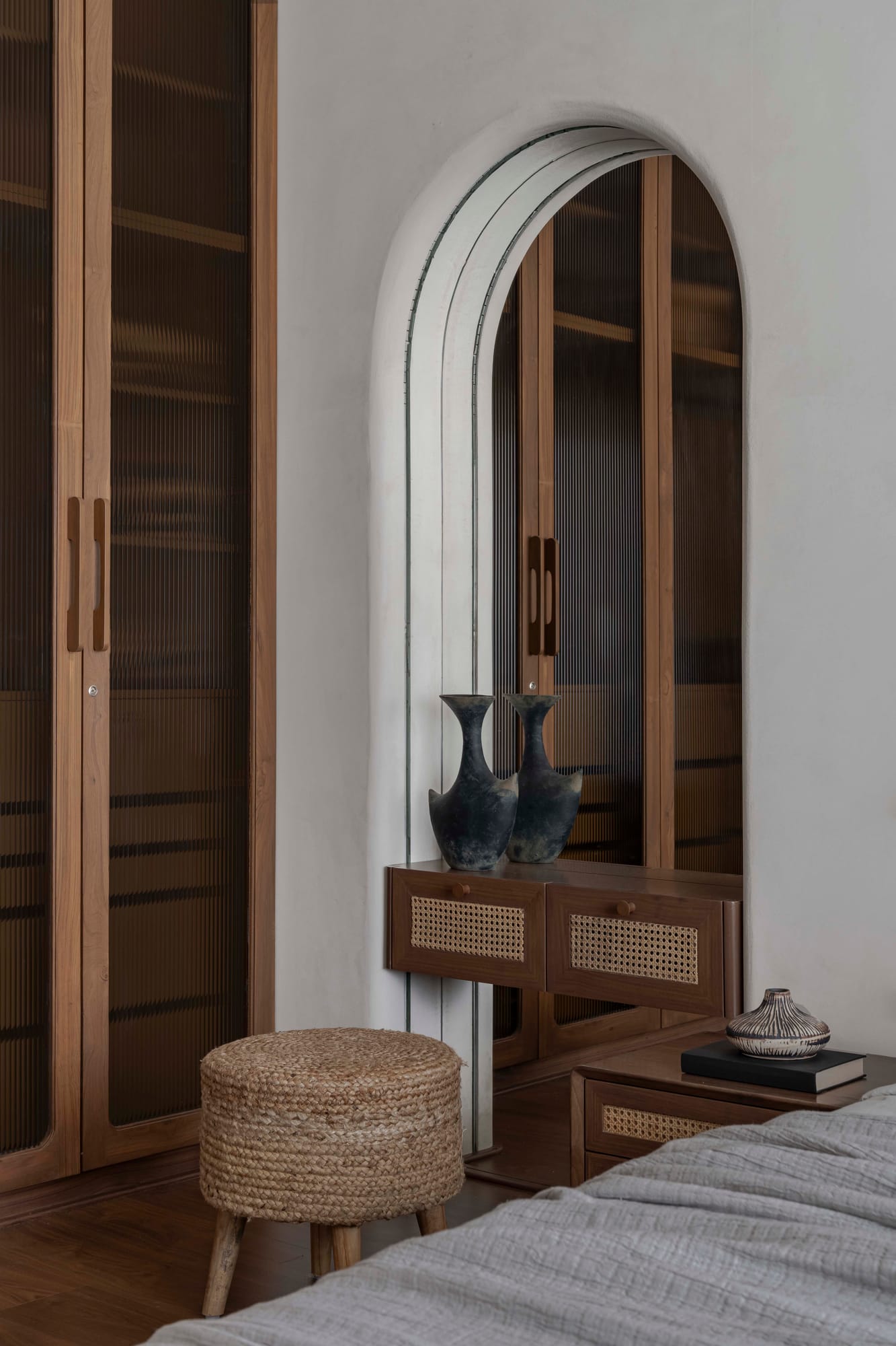 Arc House — frame 10